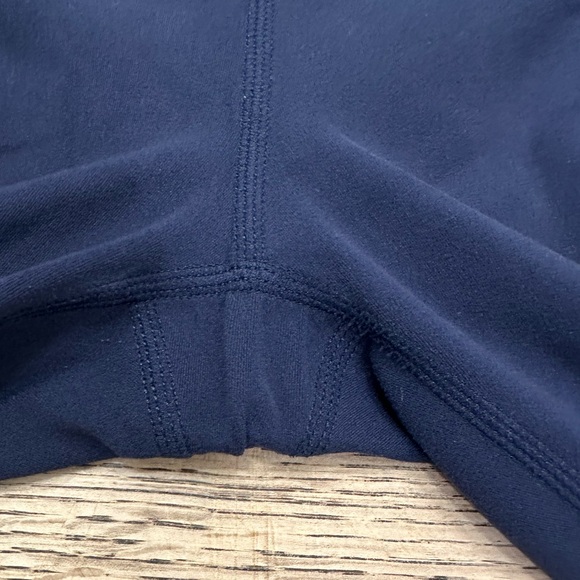 Athleta Salutation Navy Blue High Rise Crop Capri Blue medium - Picture 7 of 13
